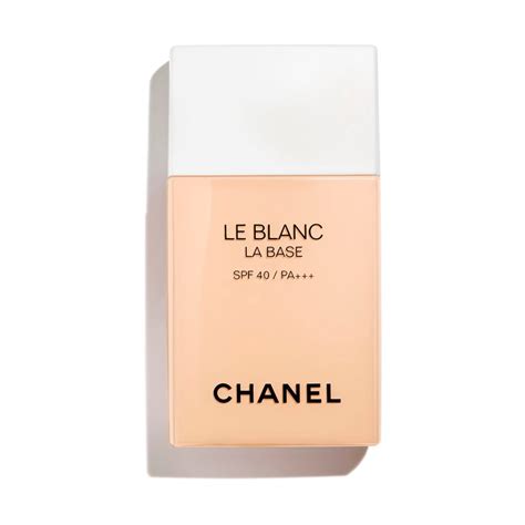 chanel la base illuminatrice|chanel makeup base le blanc.